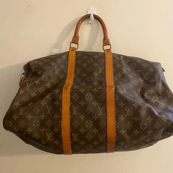 Vintage Louis Vuitton duffle bag! - Picture 4 of 16